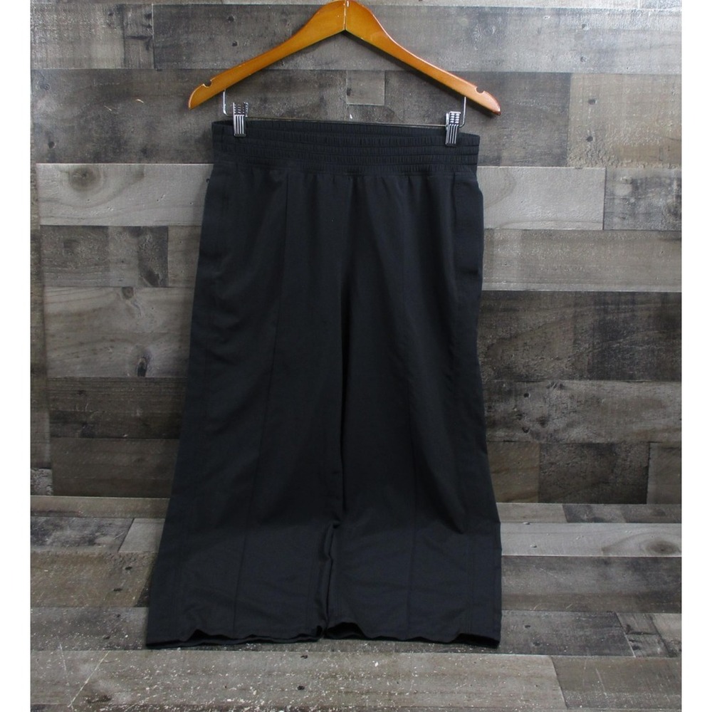 Lululemon Pants Womens Size 8 Black Wanderer Crop Elastic Yoga Athletic Casual